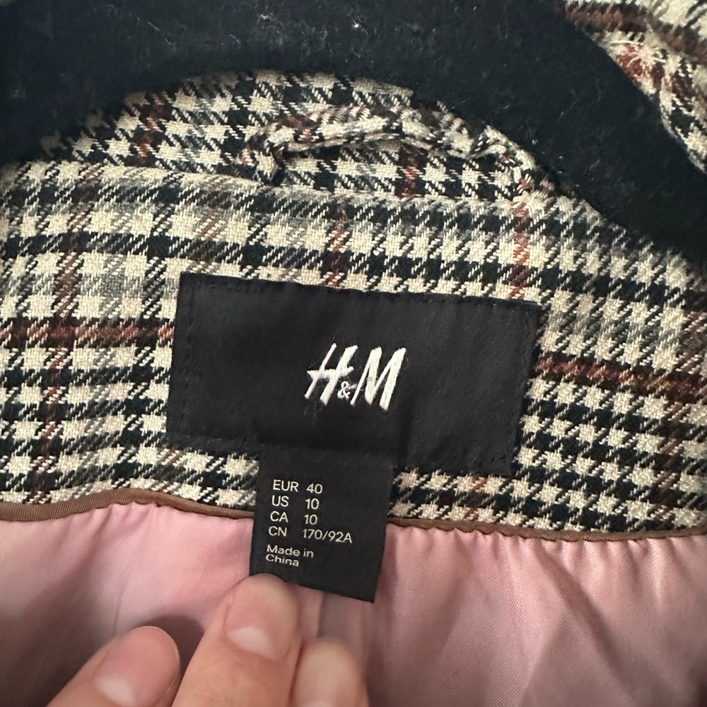 Gorgeous H&M Houndstooth Coat - Picture 2 of 9